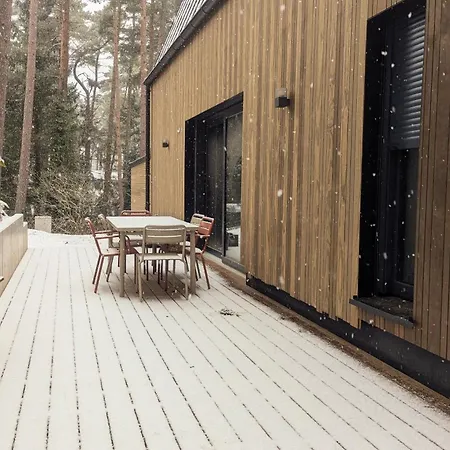 Waldvilla Mit Tiny House Im Kuestenwald *