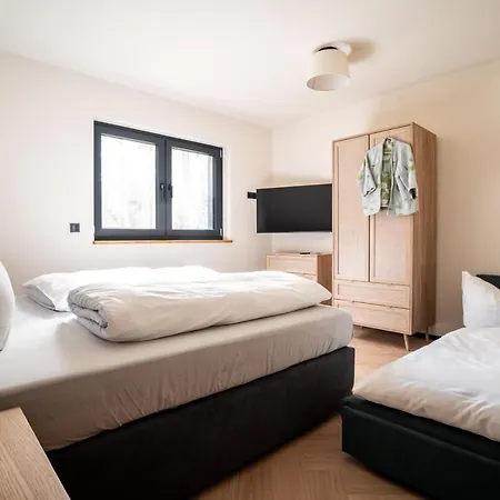 Waldvilla Mit Tiny House Im Kuestenwald Villa Lubmin